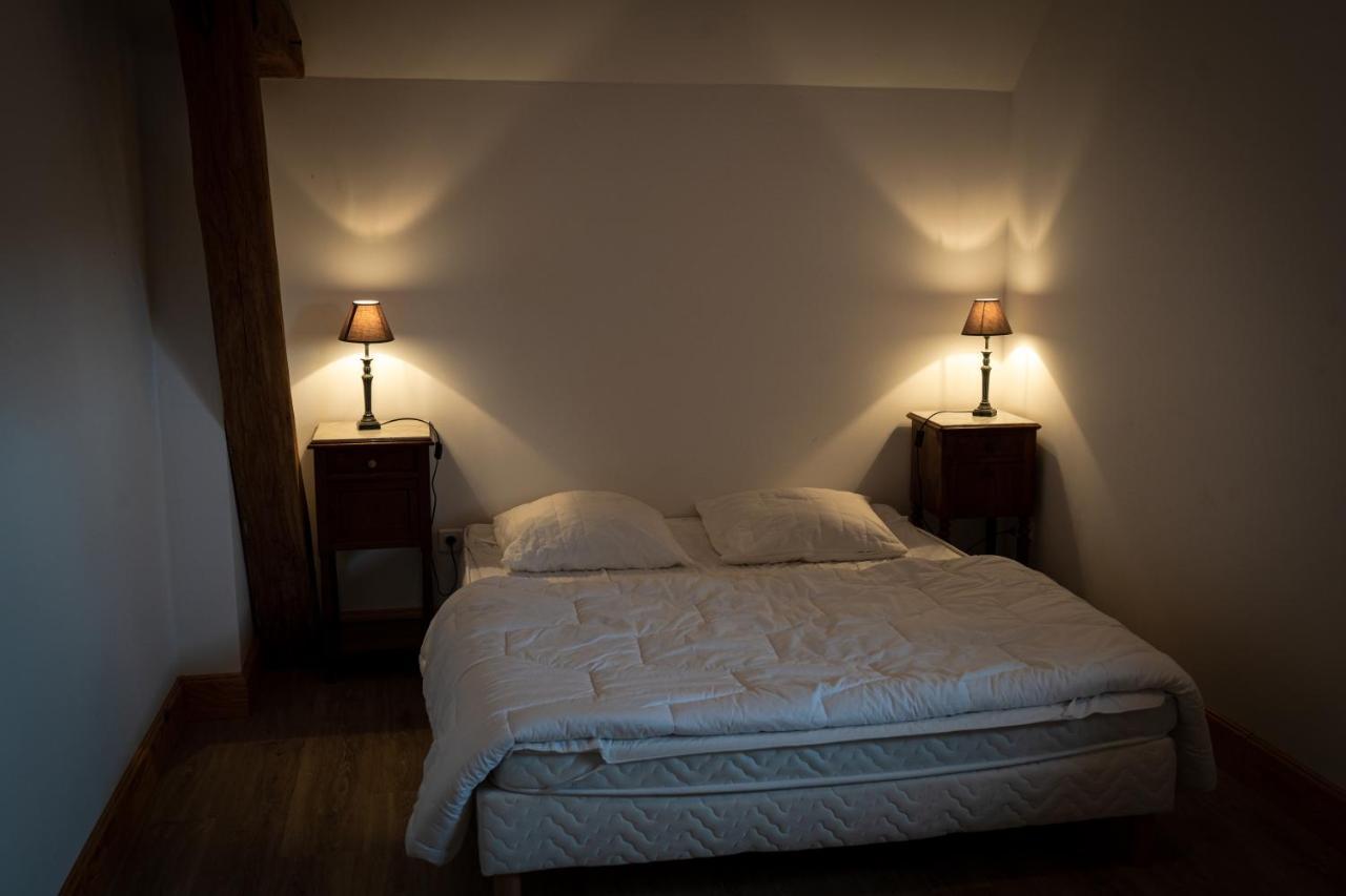 gîte du château La Bussière Extérieur photo